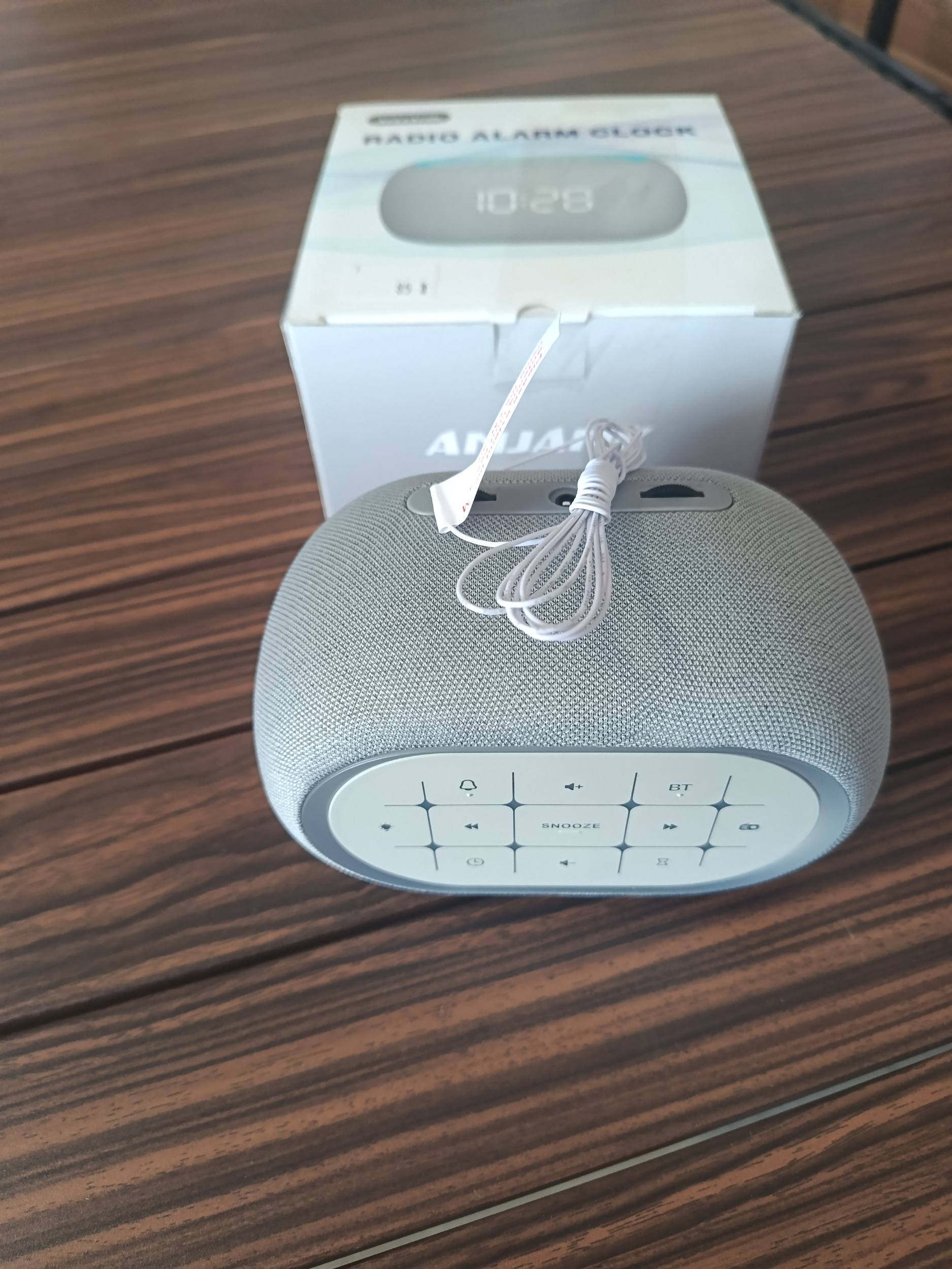 Radio alarm głośnik